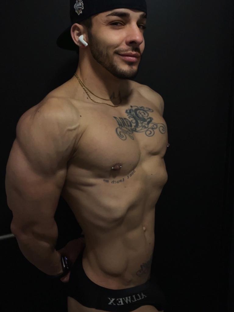 Chico busca chica en Salamanca: 