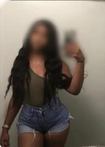 Chica busca chico en Cádiz: 