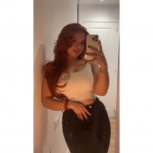 631658645: Chica busca chico en Barcelona