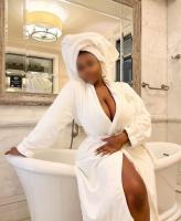 672590848: Chica busca chico en La Coruña