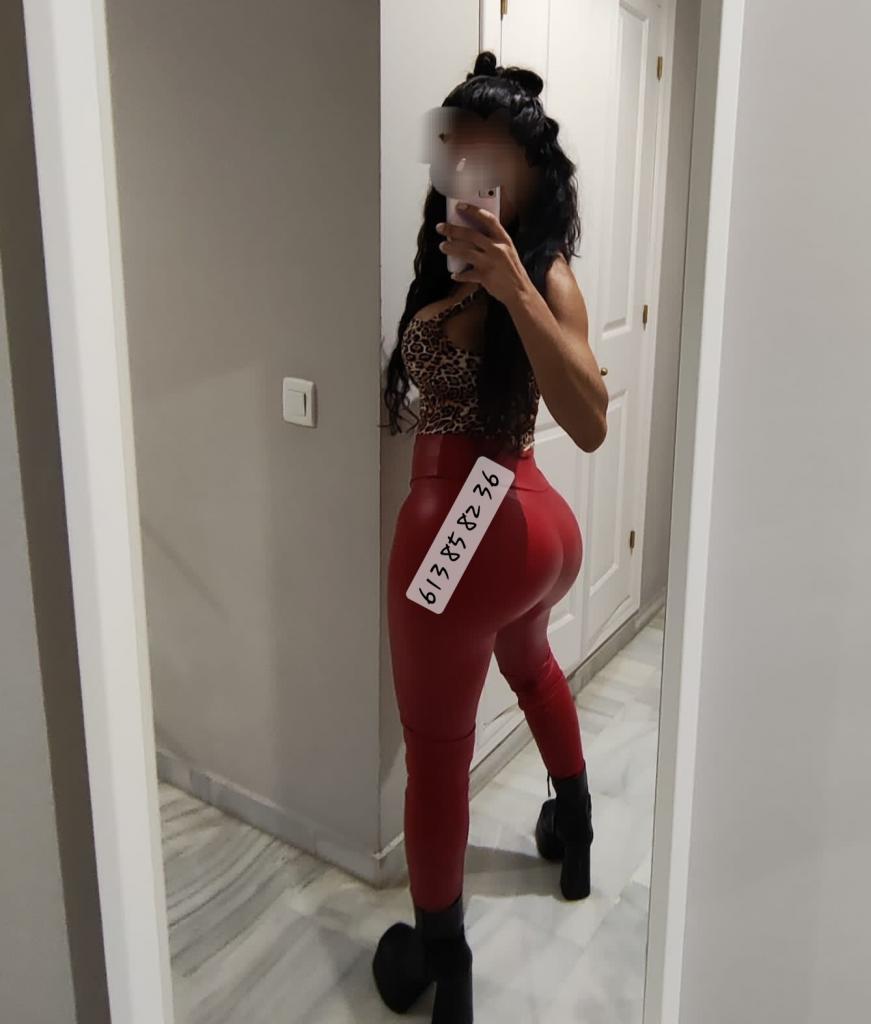 Chica busca chico en Cádiz: 