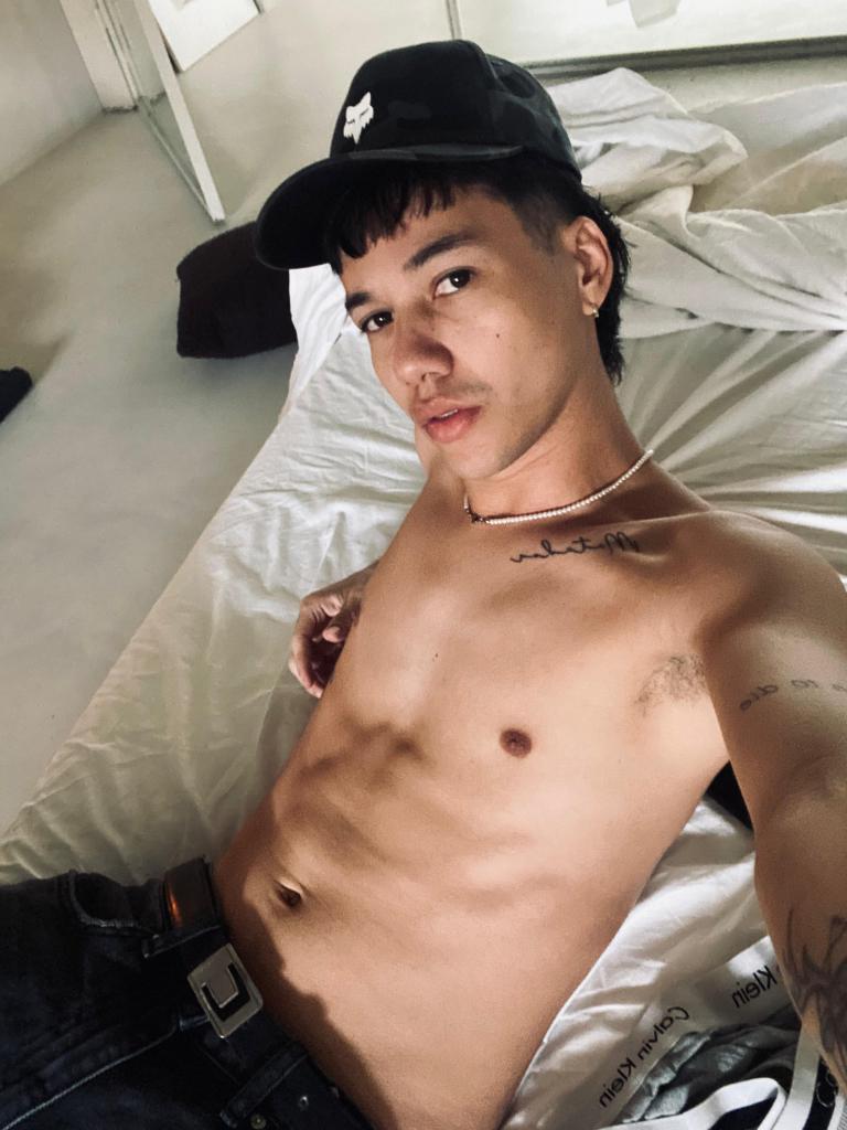 Chico busca chica en Málaga: 