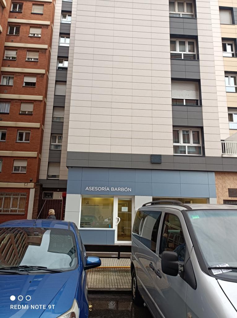 Chica busca chico en Asturias: 