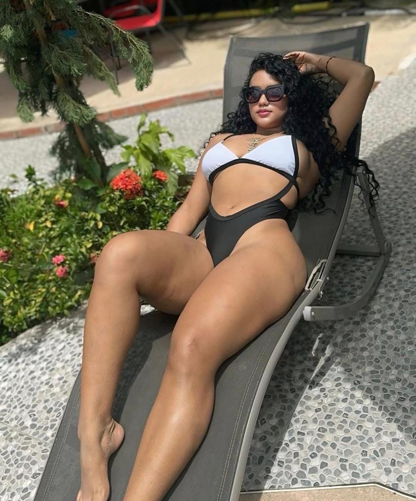 Chica busca chico en Almería: 