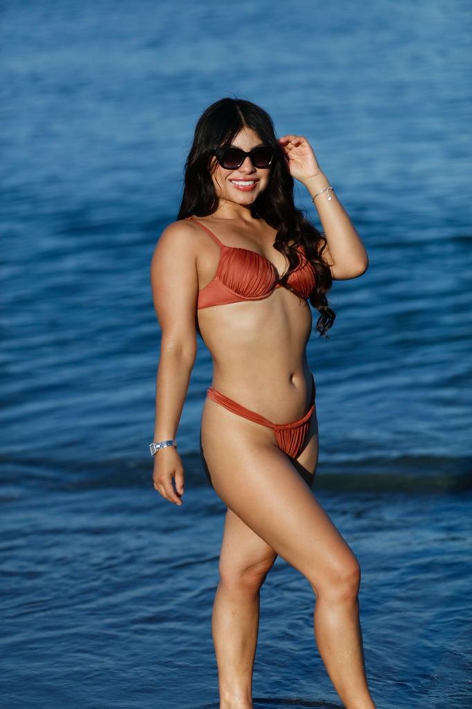 651511653: Chica busca chico en Madrid