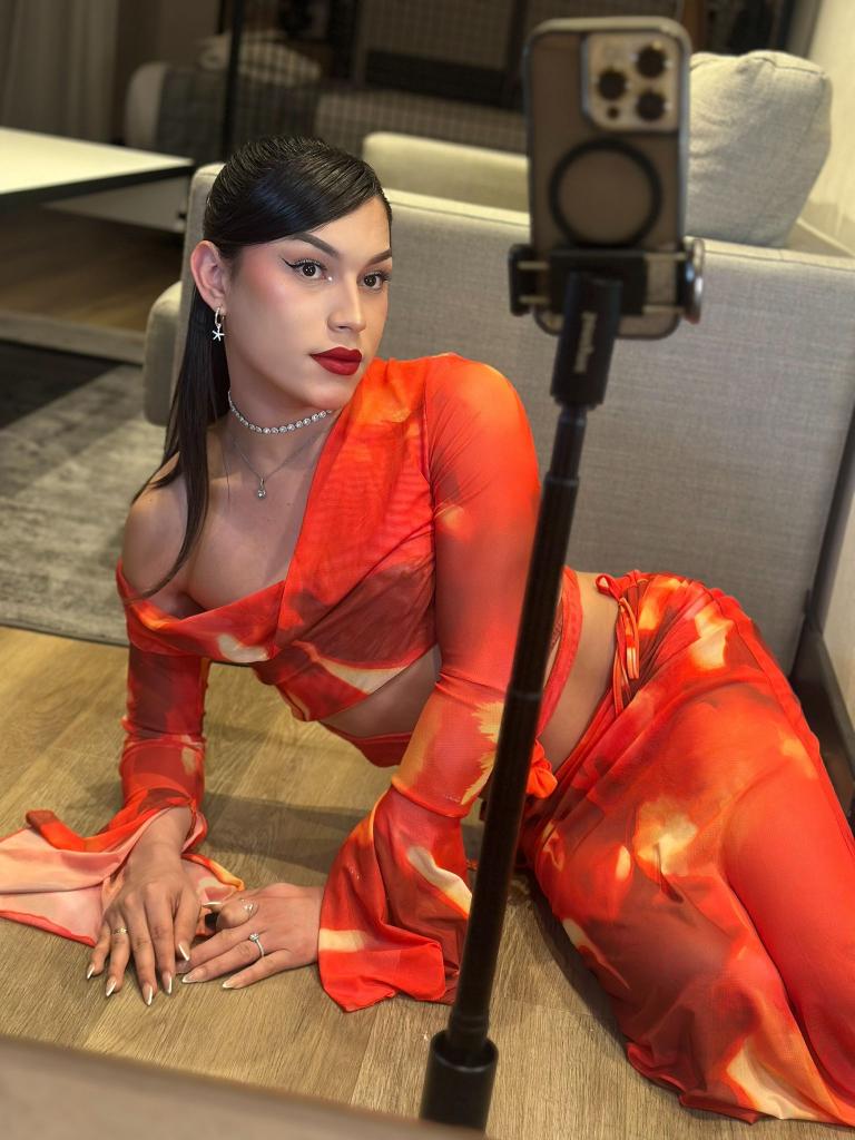 613135980: Travesti en Álava