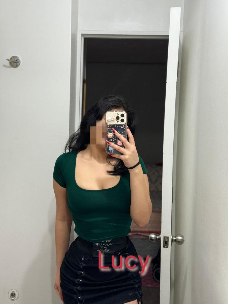 643597792: Chica busca chico en Málaga