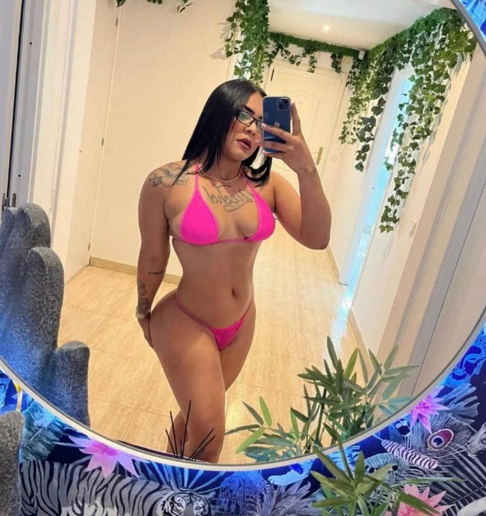 664874220: Chica busca chico en Madrid