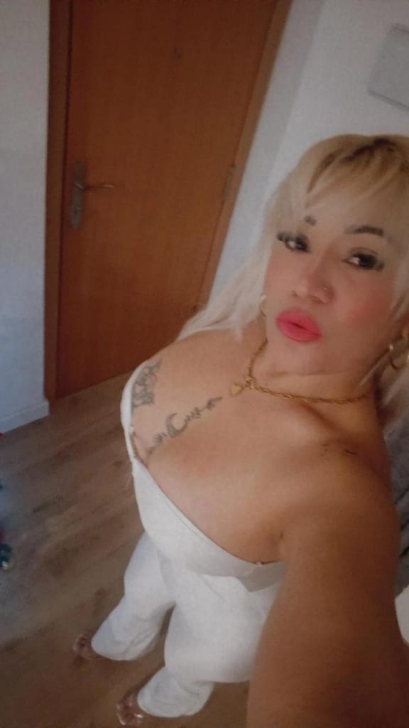 Chica busca chico en Barcelona: 