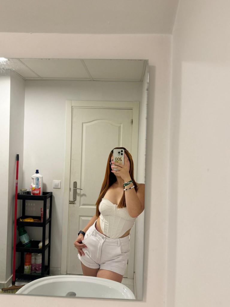 Chica busca chico en Cádiz: 