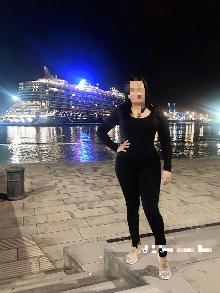 Chica busca chico en Huelva: 