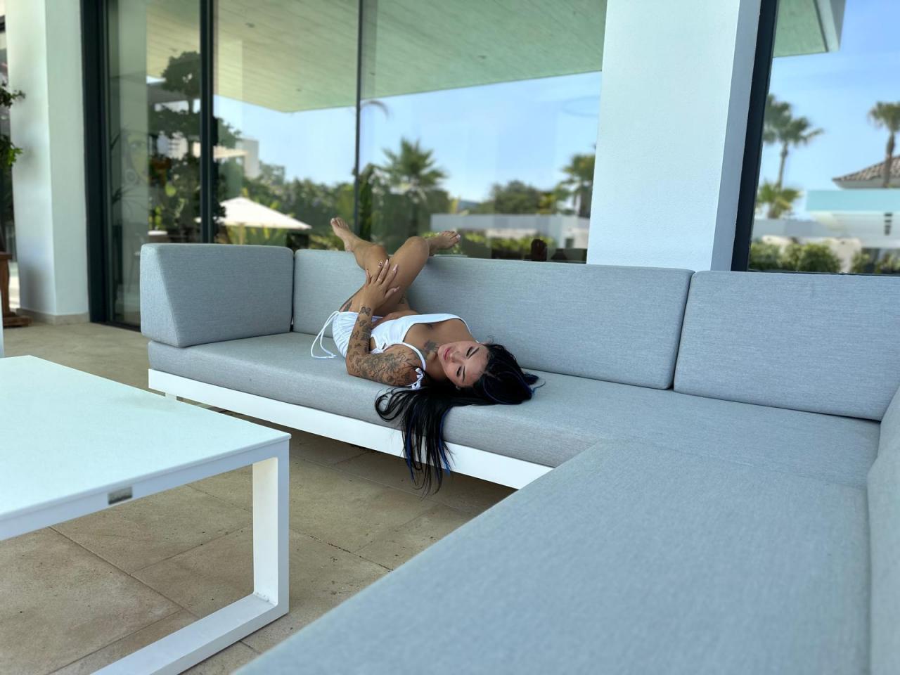 Chica busca chico en Cádiz: 