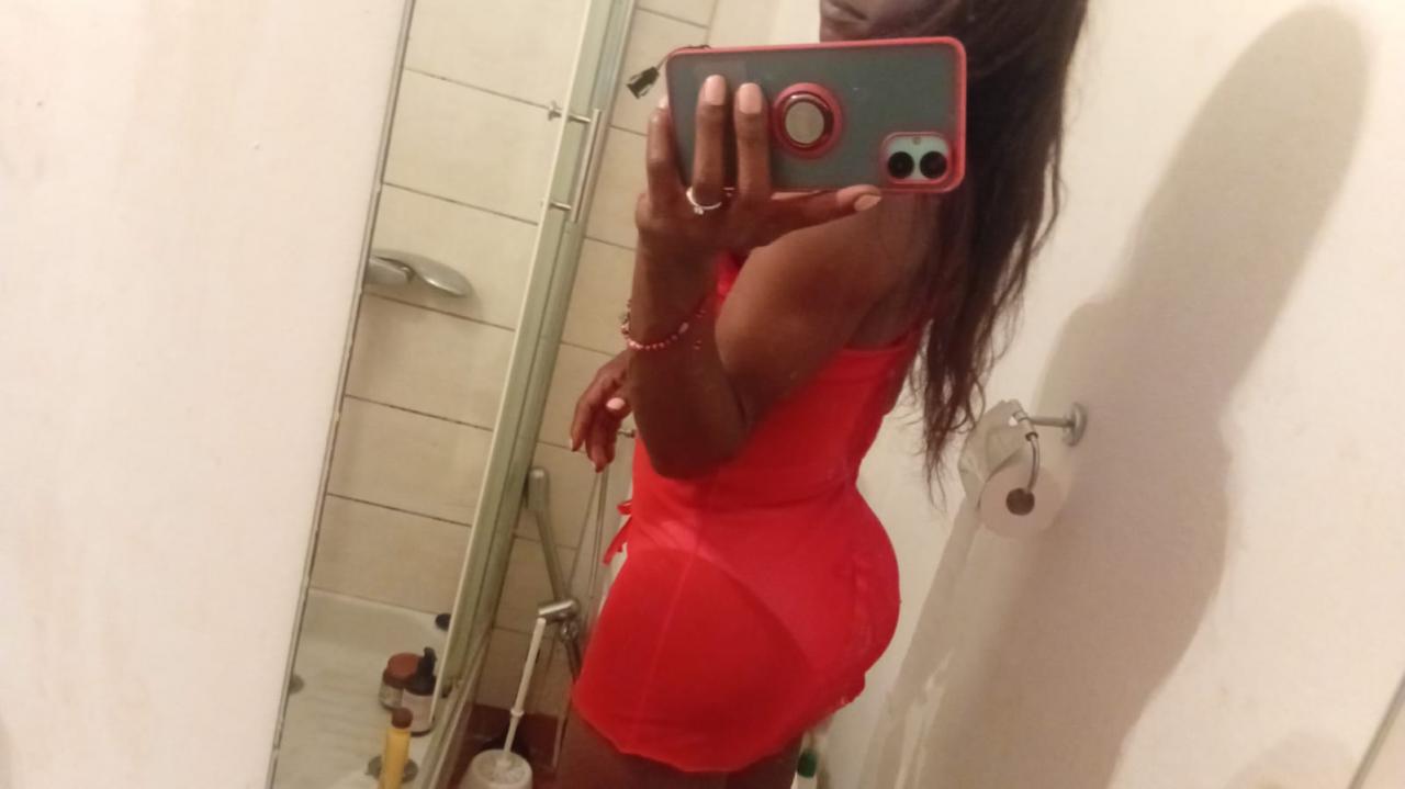 615238821: Chico busca chica en Sevilla