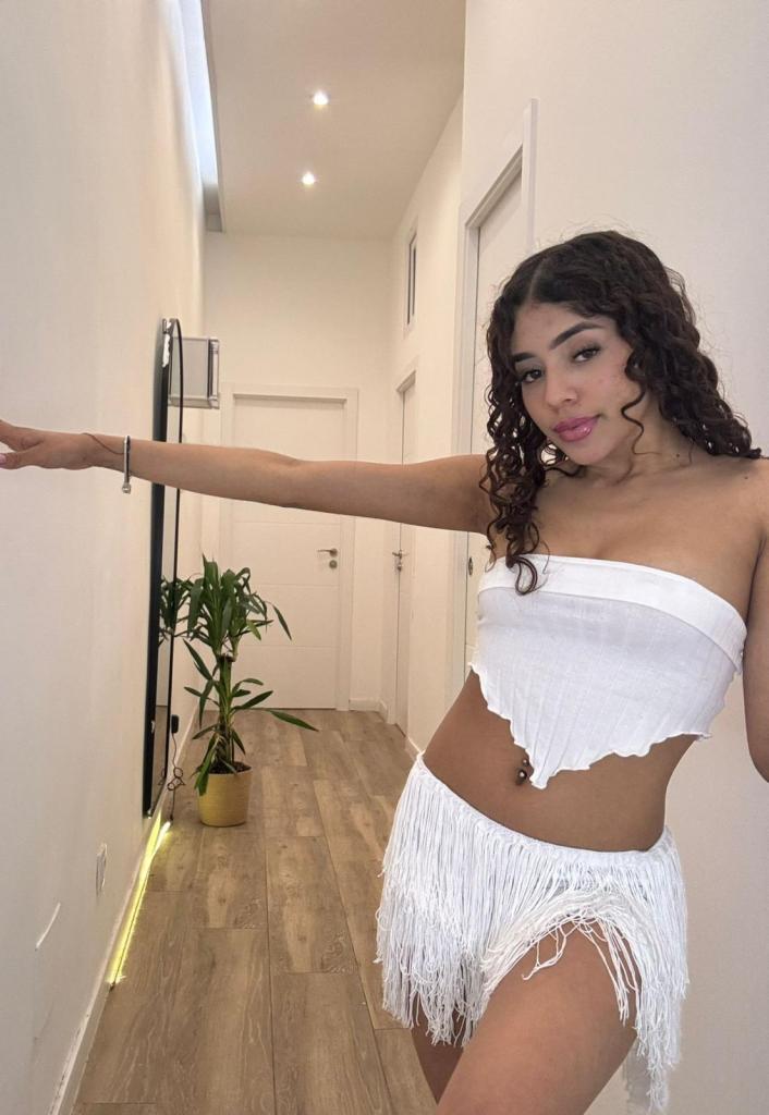 Chica busca chico en Barcelona: 