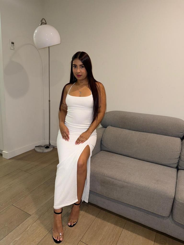 641110984: Chica busca chico en Barcelona