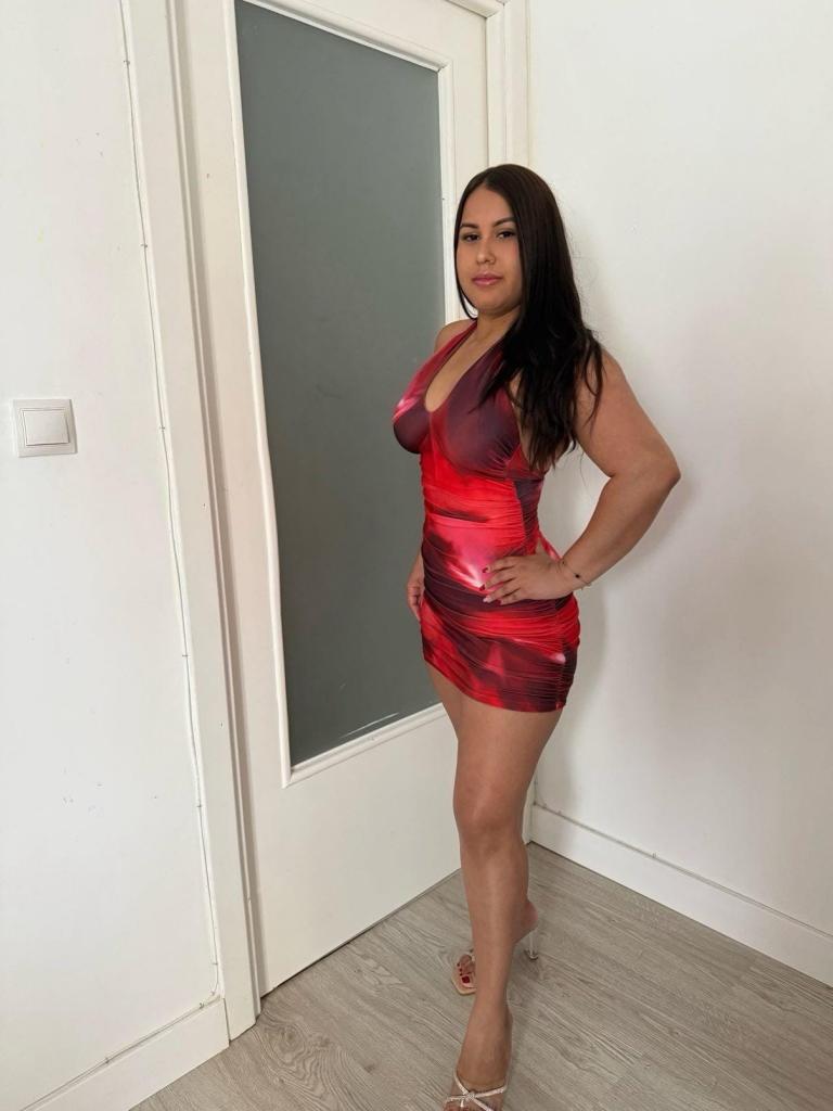 Chica busca chico en Almería: 