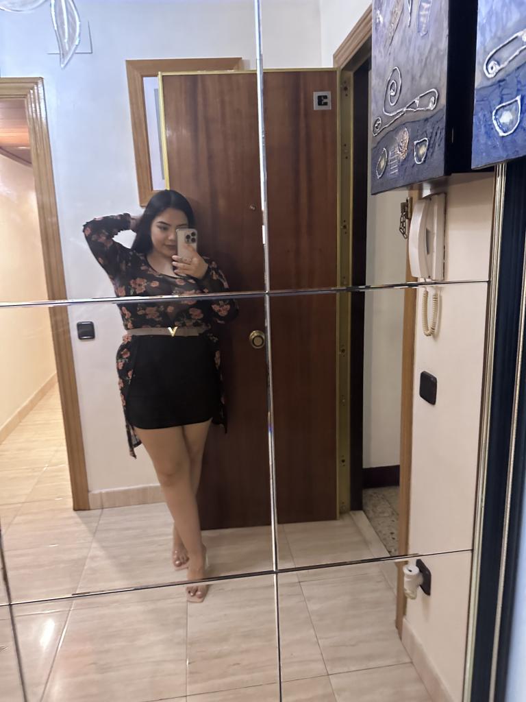 670733156: Chica busca chico en Barcelona