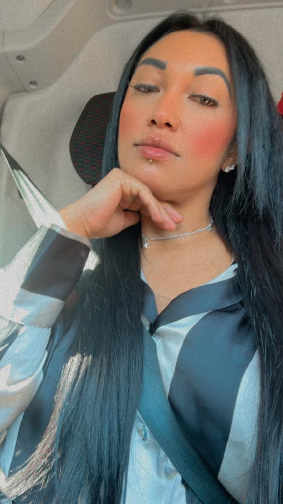 638351631: Chica busca chico en Pontevedra