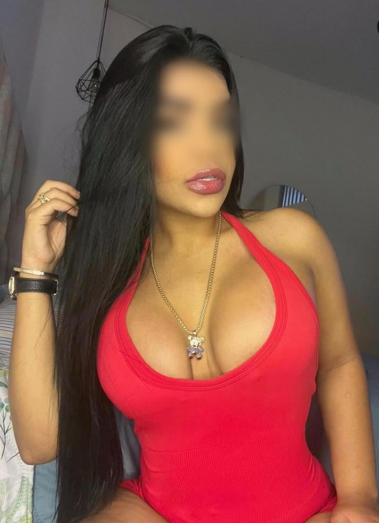 642582451: Chica busca chico en Orense