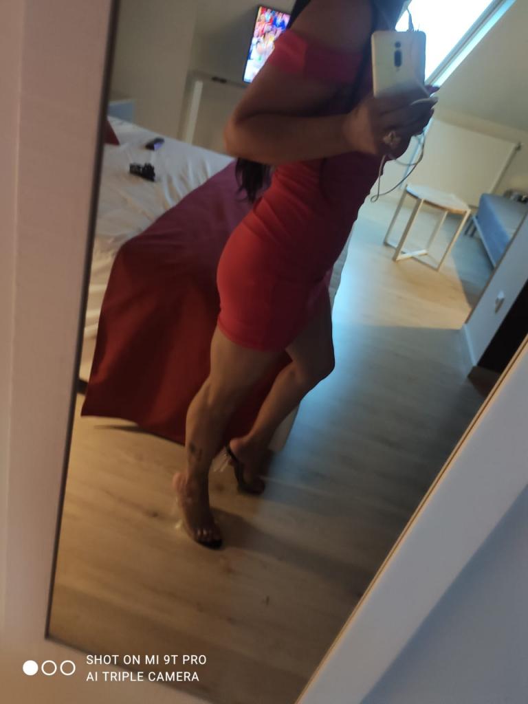 Chica busca chico en Gerona: 