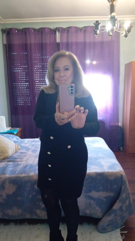 641697957: Chica busca chico en La Coruña