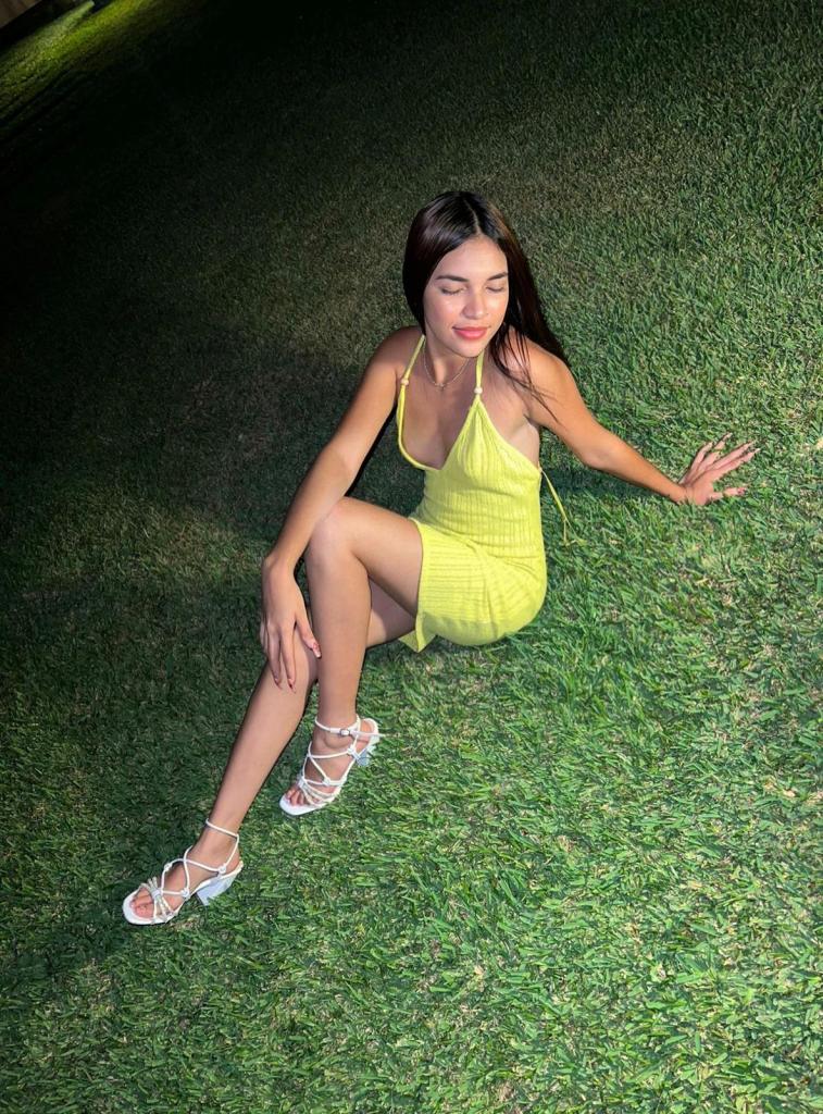 Chica busca chico en Alicante: Chica busca chico