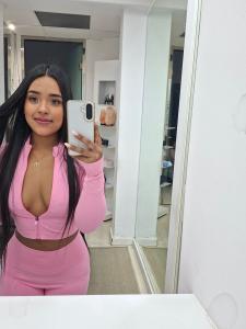 647081123: Chica busca chico en Valencia