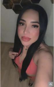 641918721: Chica busca chico en Madrid