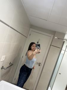 613427393: Chica busca chico en Ibiza