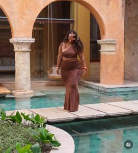 642758881: Chica busca chico en Pontevedra