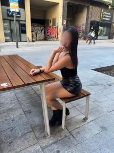 610034951: Chica busca chico en Barcelona