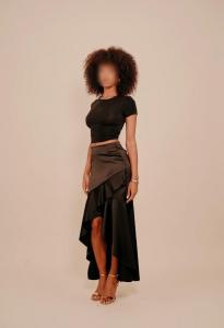 663195950: Chica busca chico en Tarragona