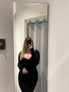 647723570: Chica busca chico en Cáceres