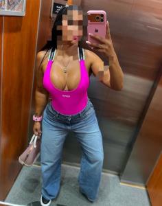 631375178: Chica busca chico en Cádiz