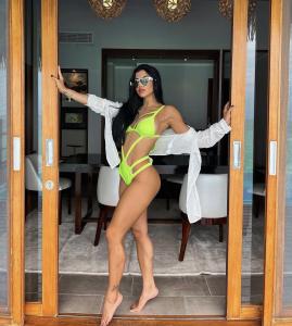 696994929: Chica busca chico en Alicante