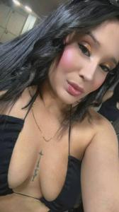 617746381: Chica busca chico en Madrid