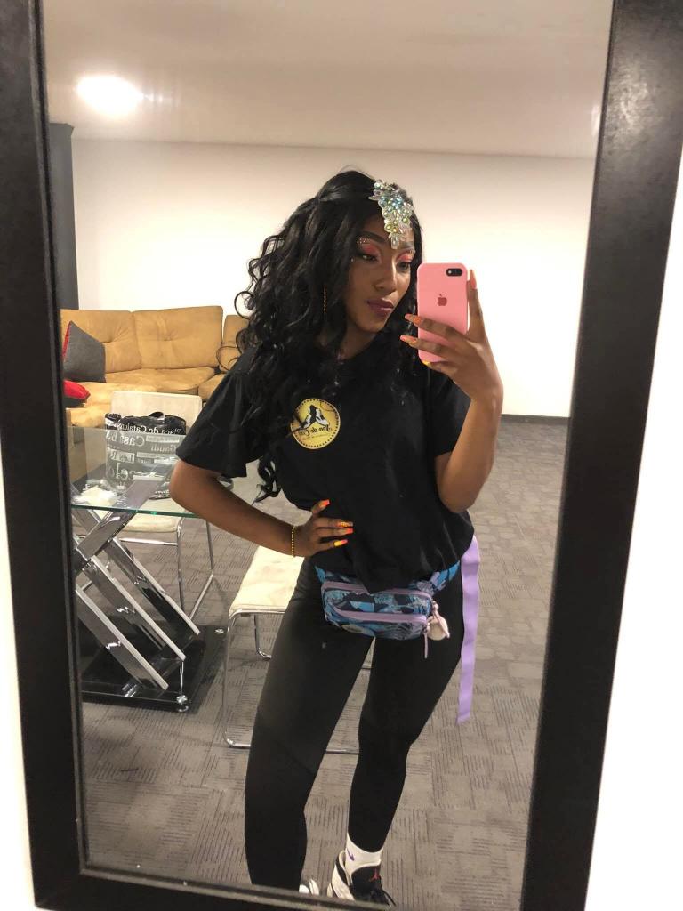 614939981: Chica busca chico en Lugo