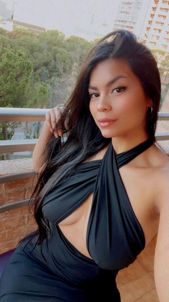 637217467: Chica busca chico en Mallorca