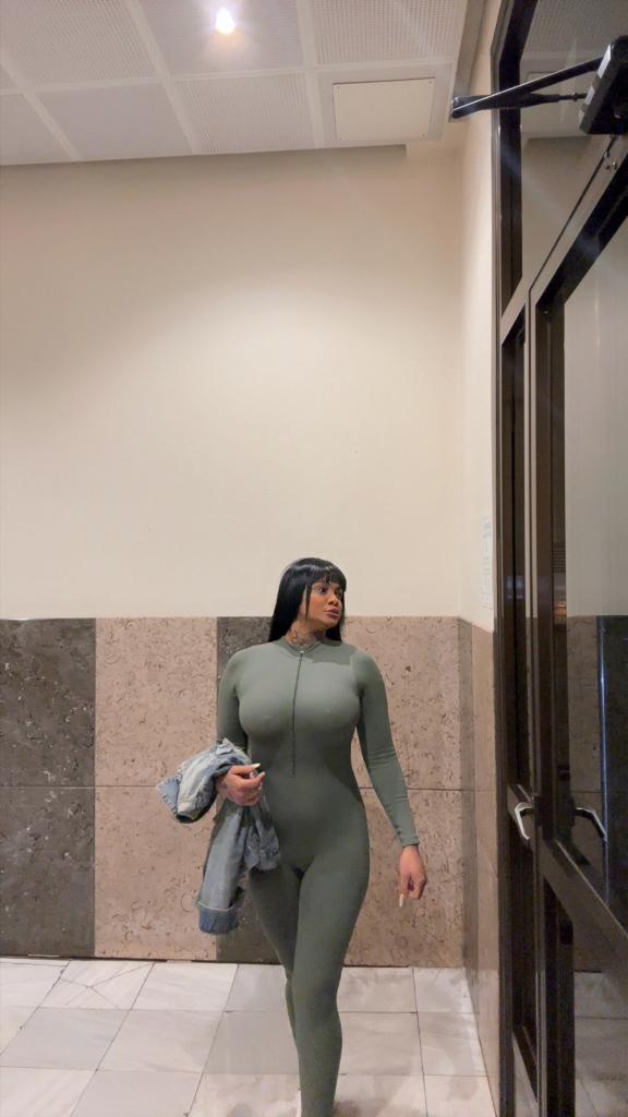 Chica busca chico en Orense: Chica busca chico