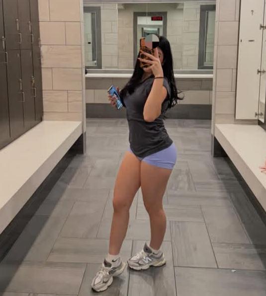 Chica busca chico en Sevilla: 