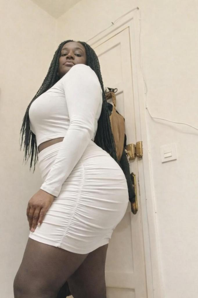 613296788: Chica busca chico en Cantabria