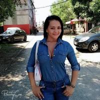 642003704: Chica busca chico en Sevilla