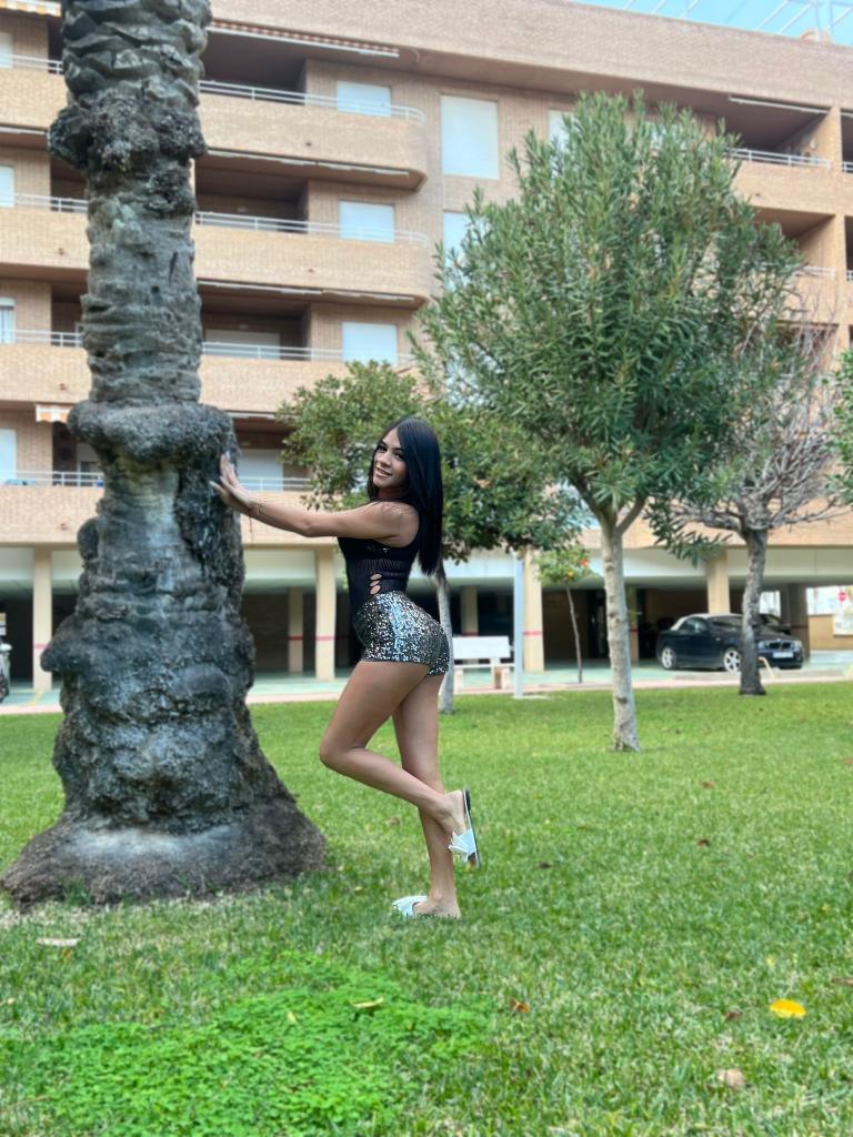 614925800: Chica busca chico en Alicante