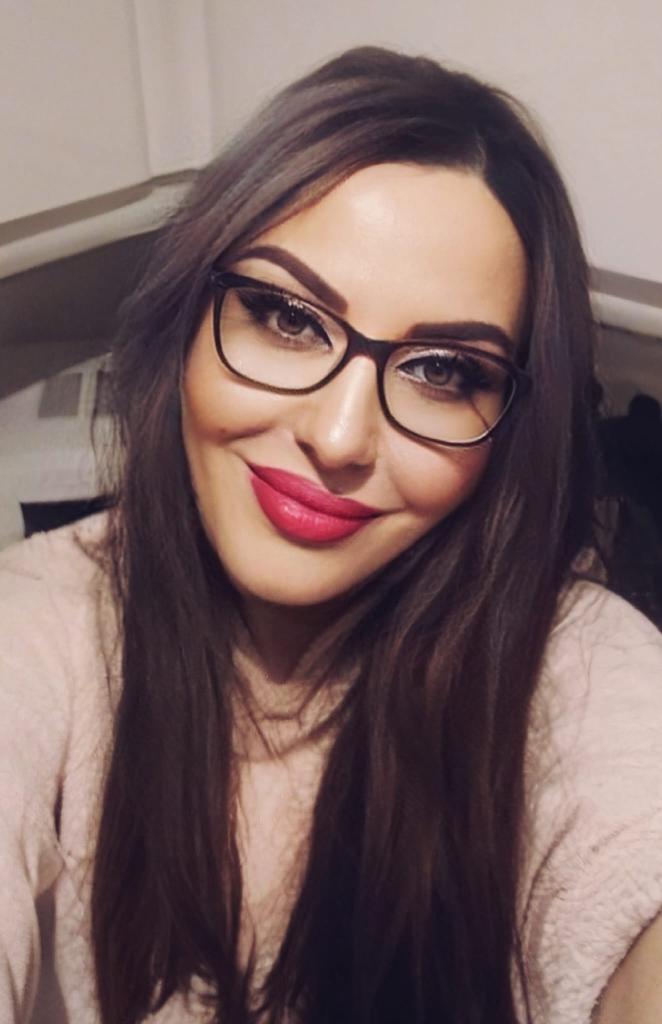 Chica busca chico en Sevilla: 