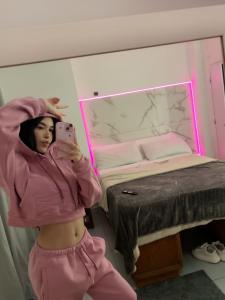 Chica busca chico en Granada: 