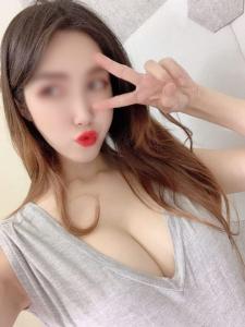 607872243: Chica busca chico en Tarragona