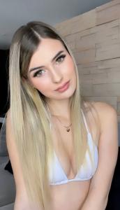 613775078: Chica busca chico en Navarra