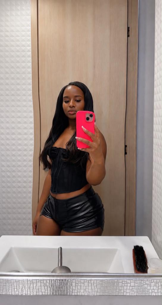 641093695: Chica busca chico en Murcia