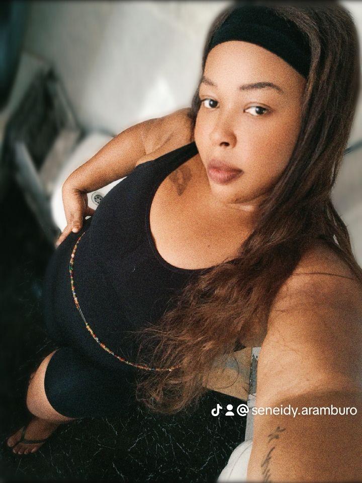 670702376: Chica busca chico en Huelva