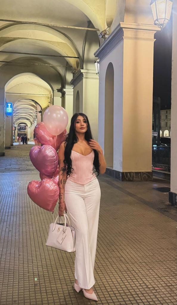 613758950: Chica busca chico en Alicante